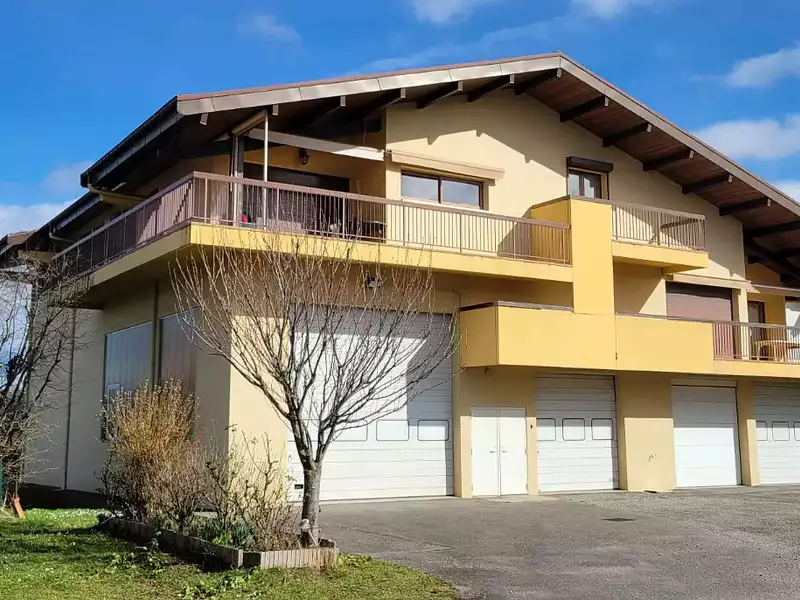 Immeuble, 725 m²