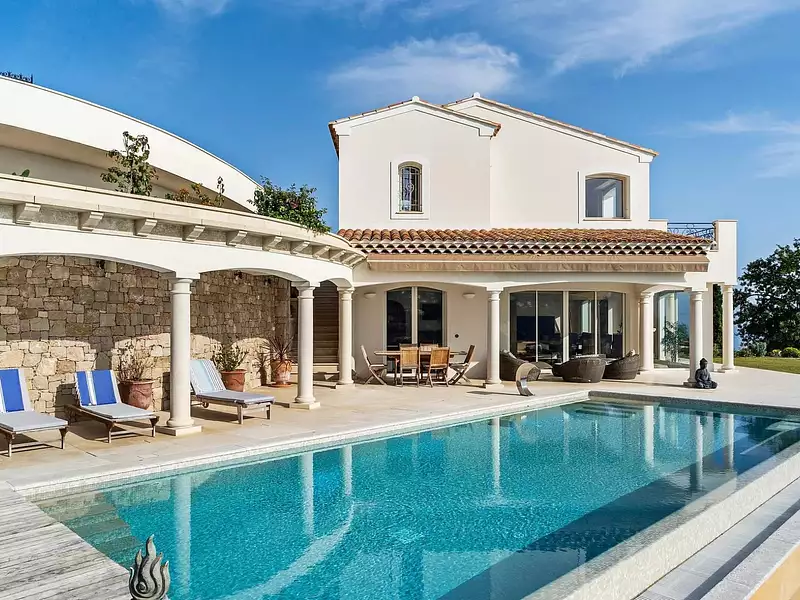 Maison, 317 m²