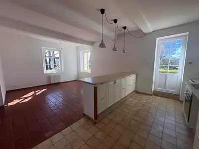 Maison, 230 m²