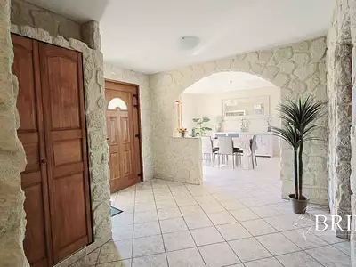 Maison, 167 m²