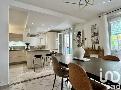Maison, 227 m²