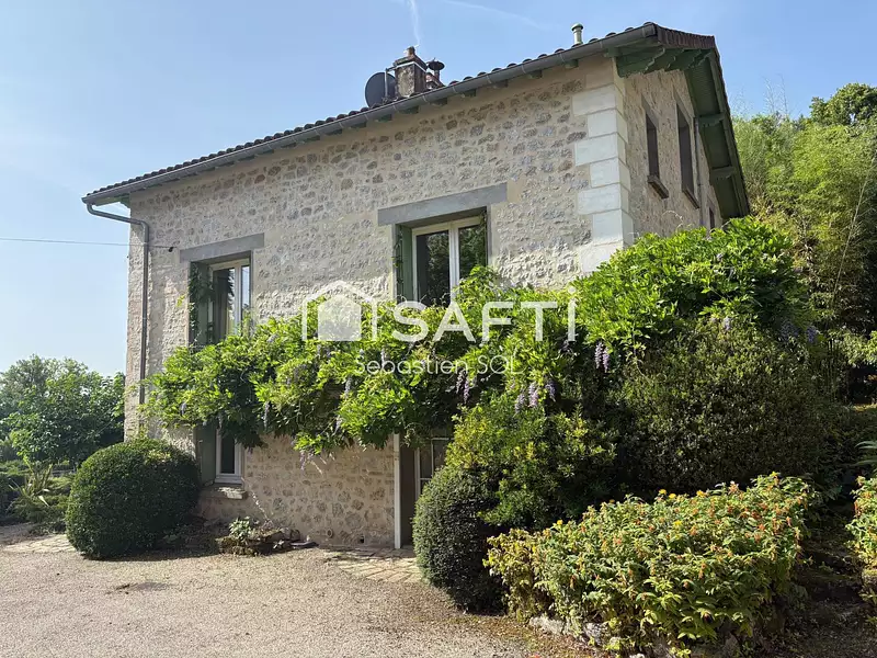 Maison, 220 m²