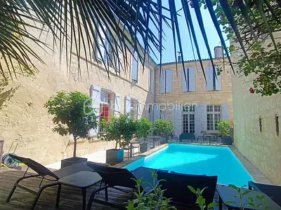 Maison, 650 m²
