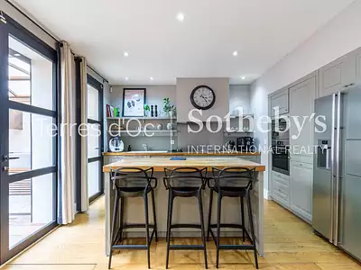 Maison, 245 m²