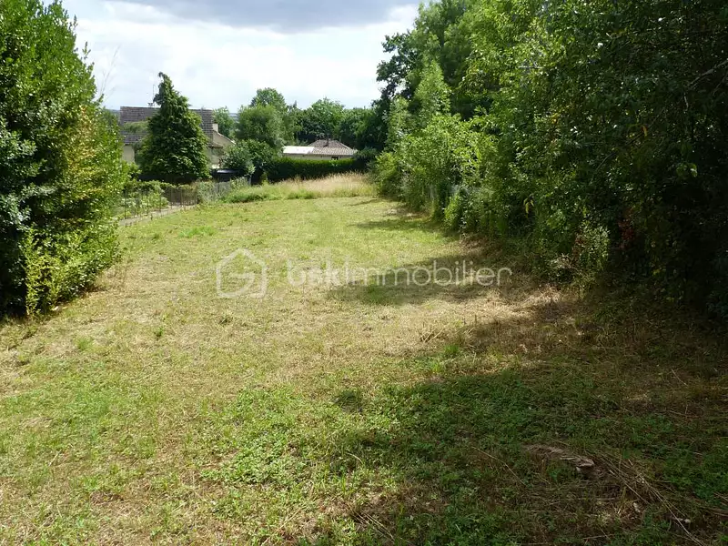 Terrain, 967 m²