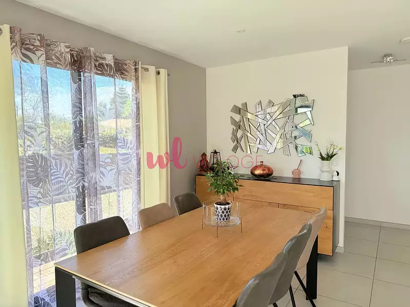 Maison, 111 m²