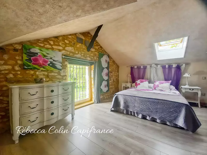 Maison, 225 m²