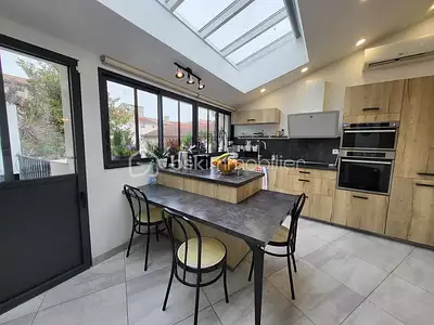 Maison, 195 m²