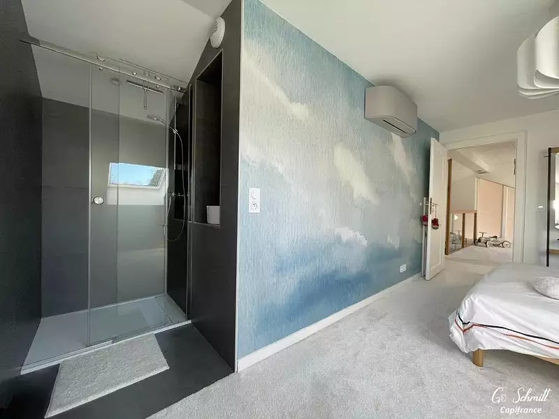 Maison, 196 m²