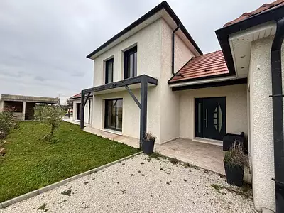 Maison, 169 m²