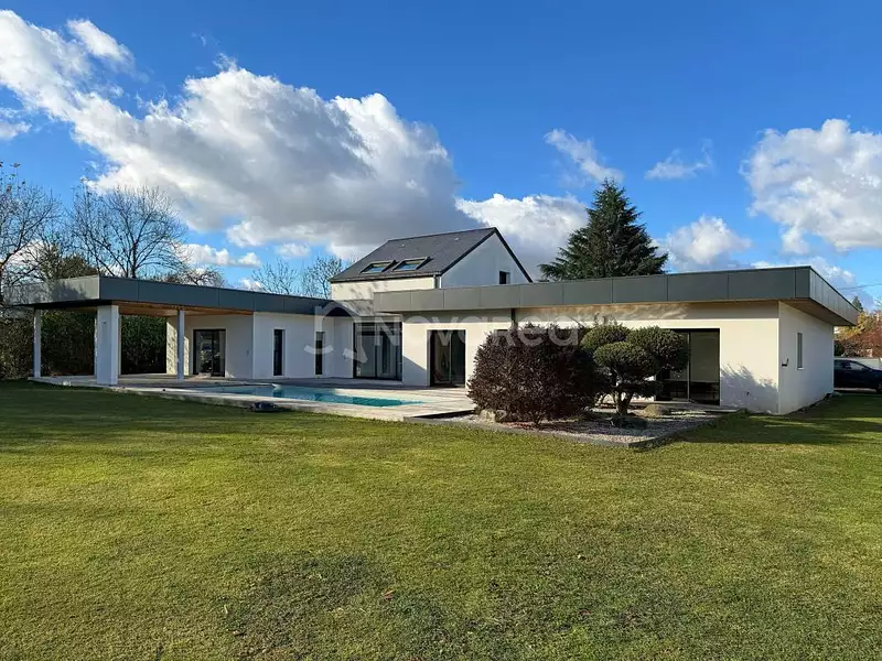 Maison, 265 m²
