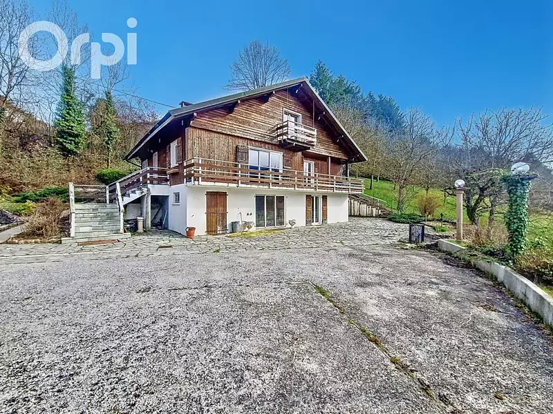 Maison, 232 m²
