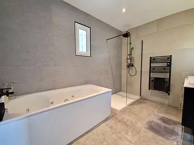 Maison, 187 m²