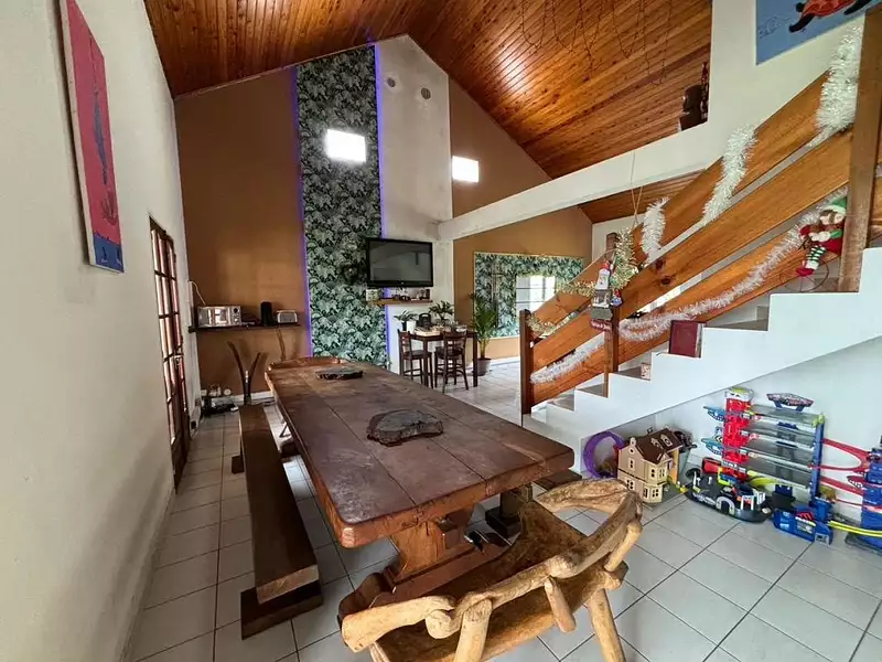 Maison, 170 m²