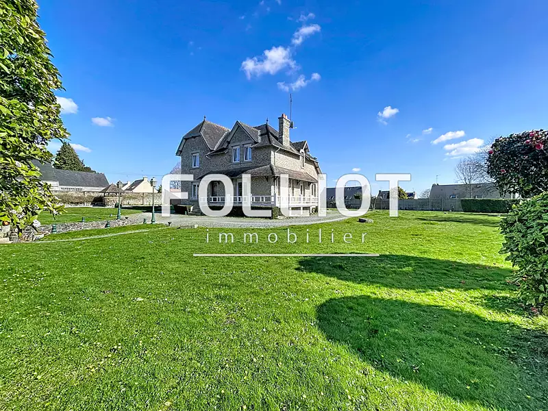 Maison, 216 m²