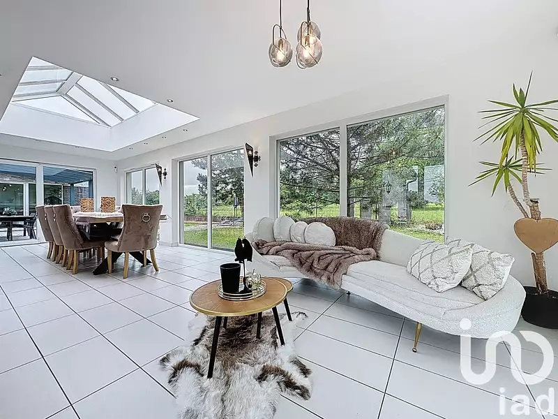 Maison, 260 m²