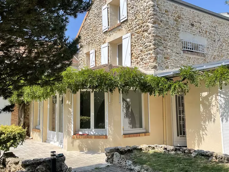 Maison, 180 m²