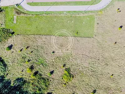 Terrain, 630 m²