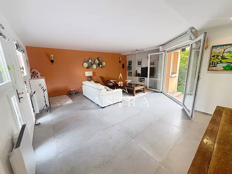 Maison, 185 m²