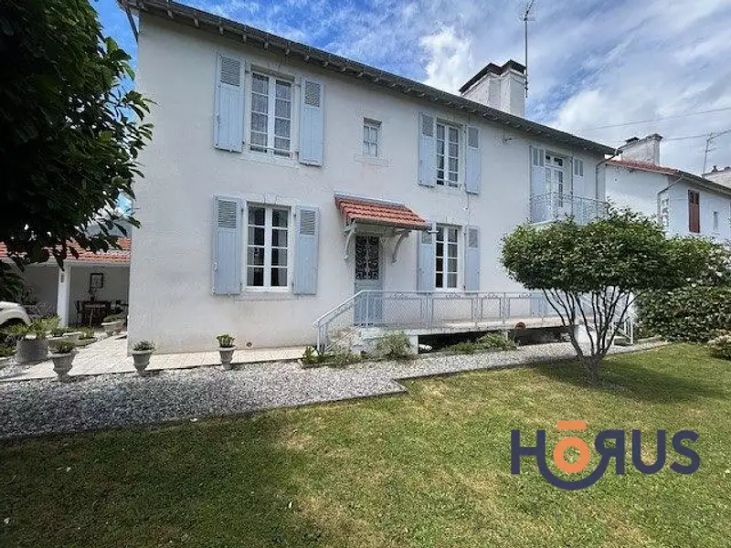 Maison, 153 m²
