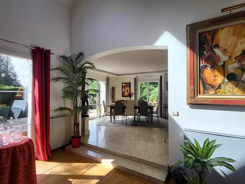 Maison, 338 m²