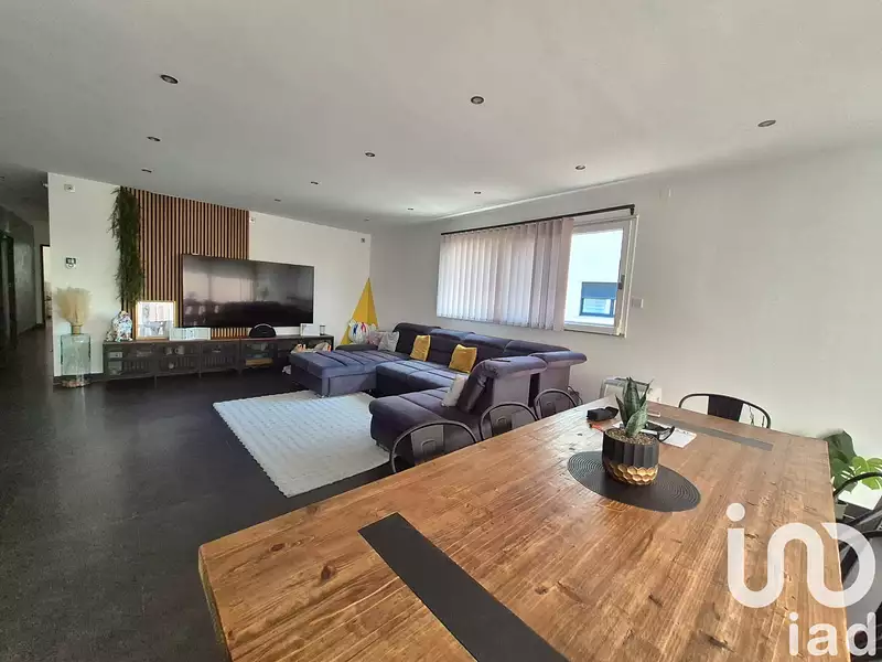 Maison, 197 m²