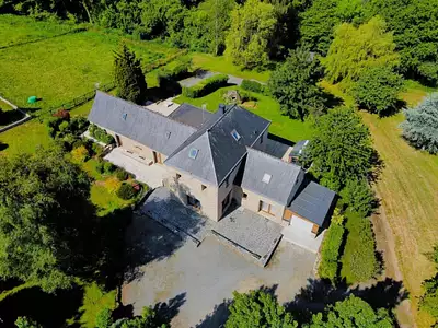Maison, 248 m²