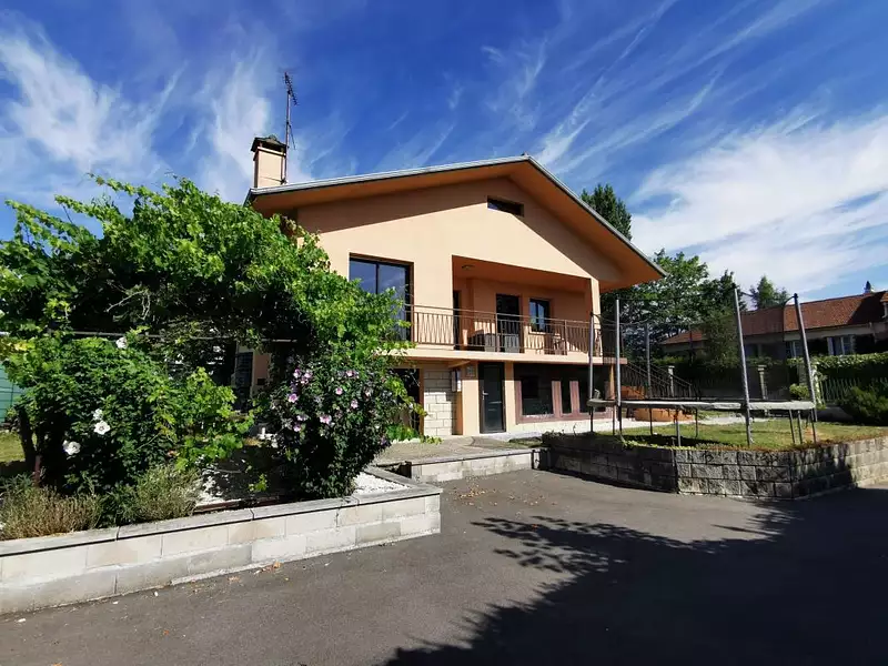 Maison, 250 m²