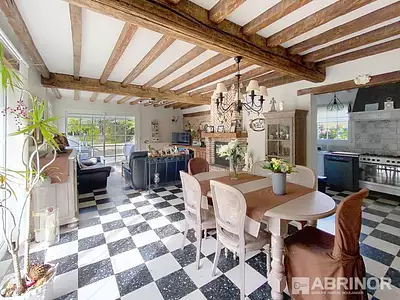 Maison, 146 m²