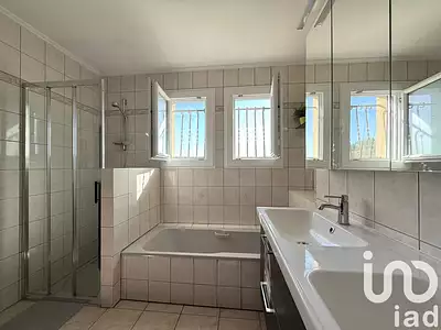 Maison, 190 m²