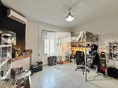Immeuble, 216,87 m²