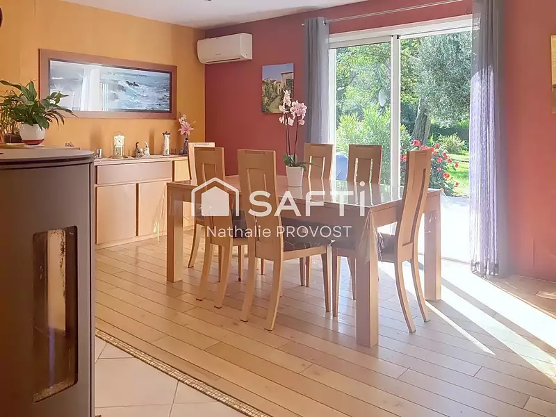 Maison, 115 m²