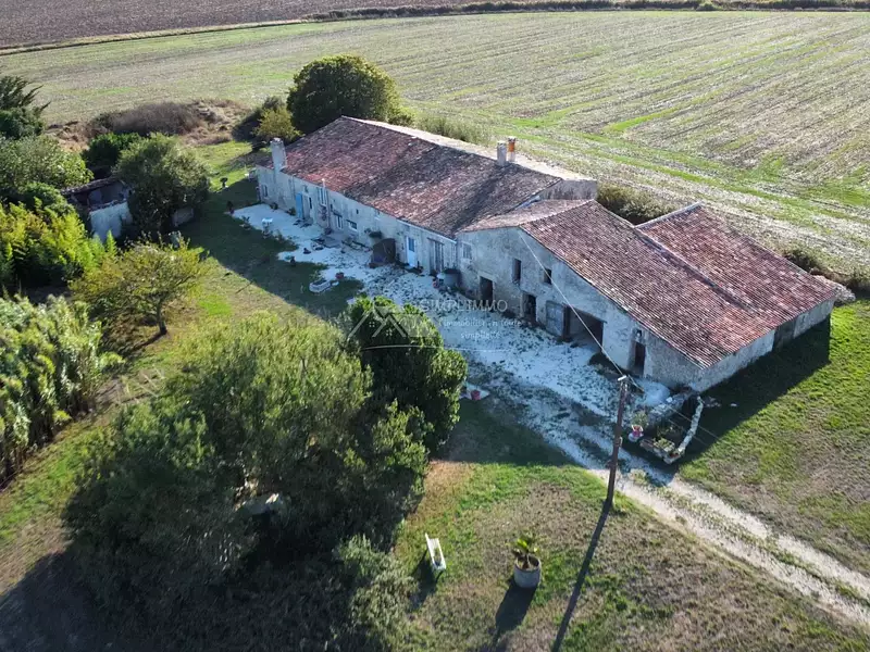 Maison, 190 m²