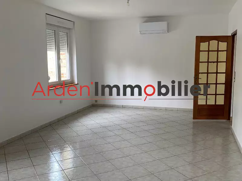 Maison, 121 m²
