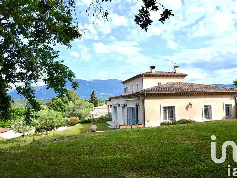 Maison, 391 m²