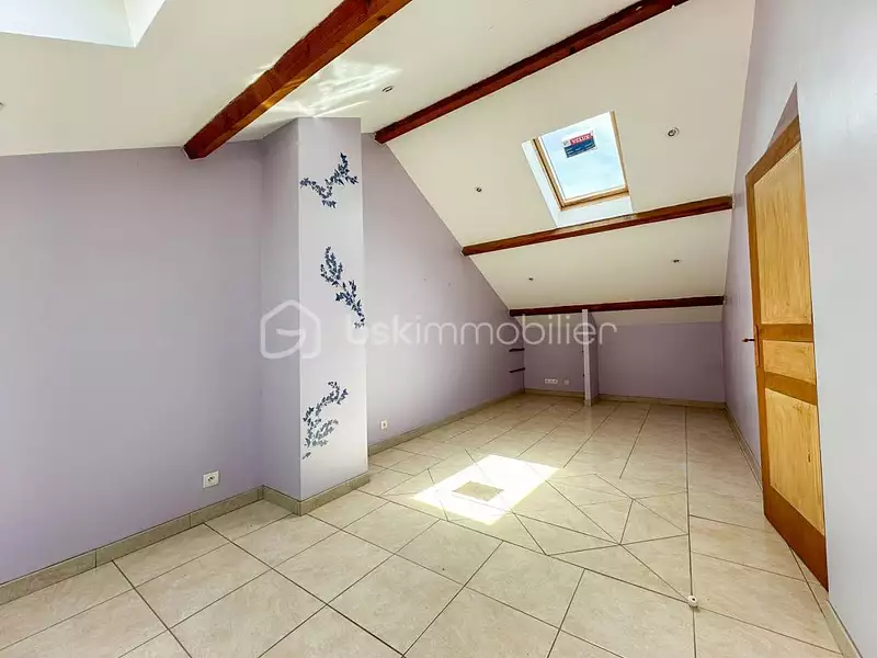 Immeuble, 196 m²