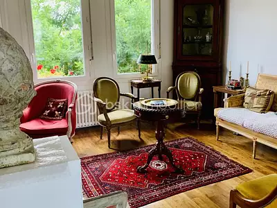 Maison, 244 m²