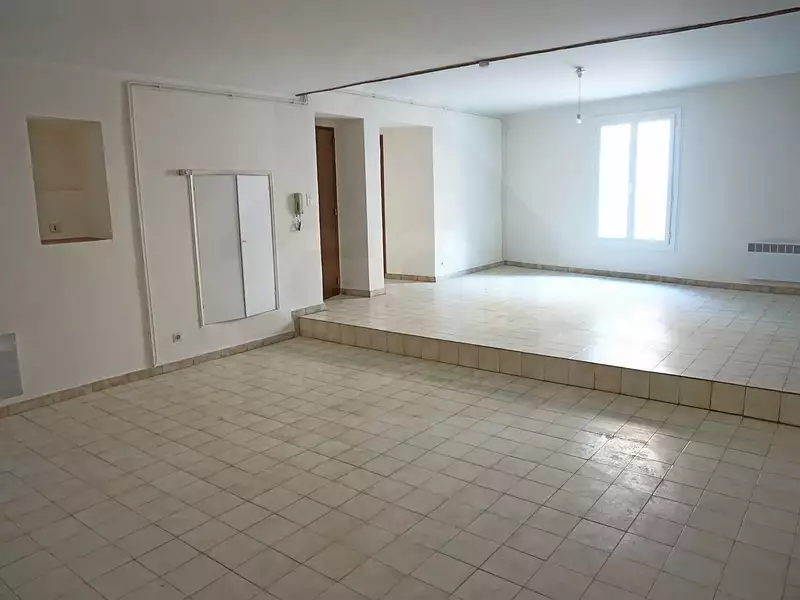 Immeuble, 272,35 m²