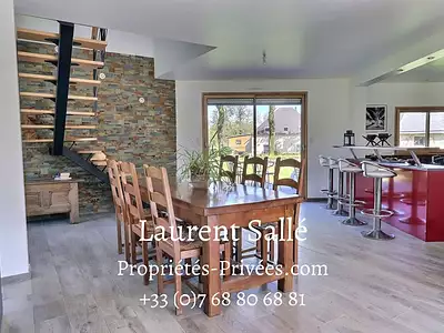 Maison, 220 m²