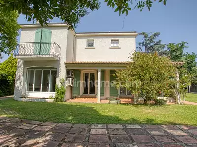 Maison, 228 m²