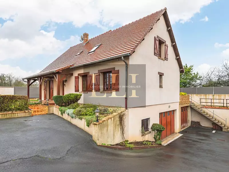 Maison, 205 m²
