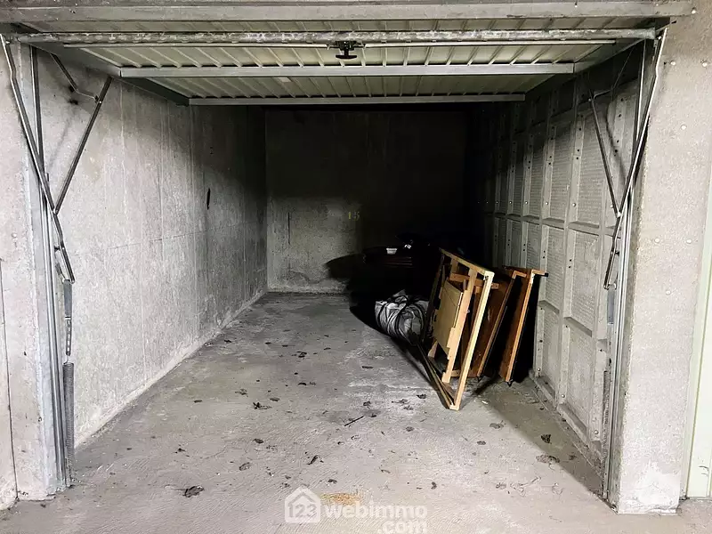 Parking, 13 m²