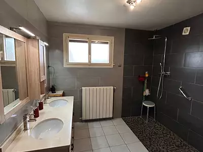 Maison, 201 m²