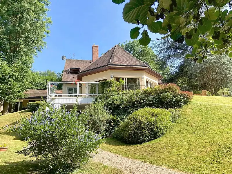 Maison, 250 m²