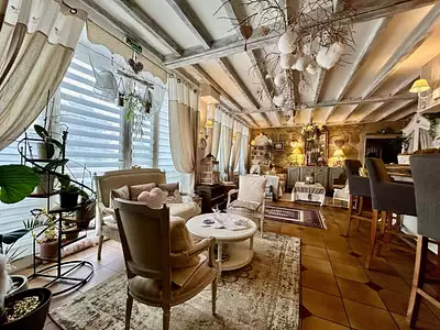 Maison, 1 300 m²