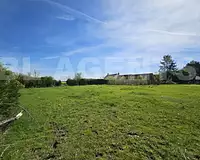 Terrain, 709 m²