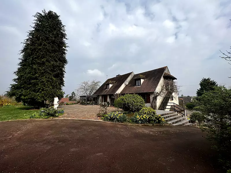 Maison, 265 m²