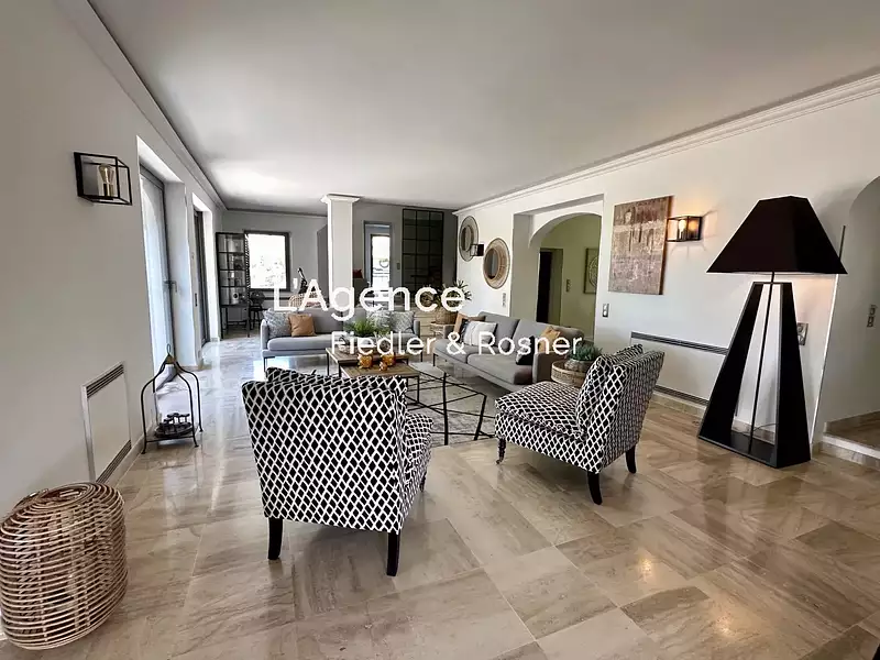 Maison, 422 m²
