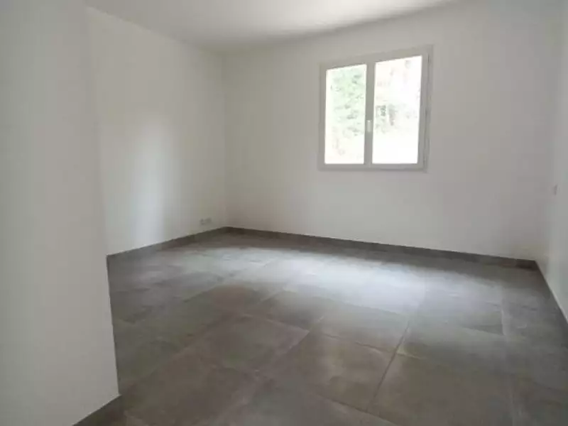 Maison, 190 m²