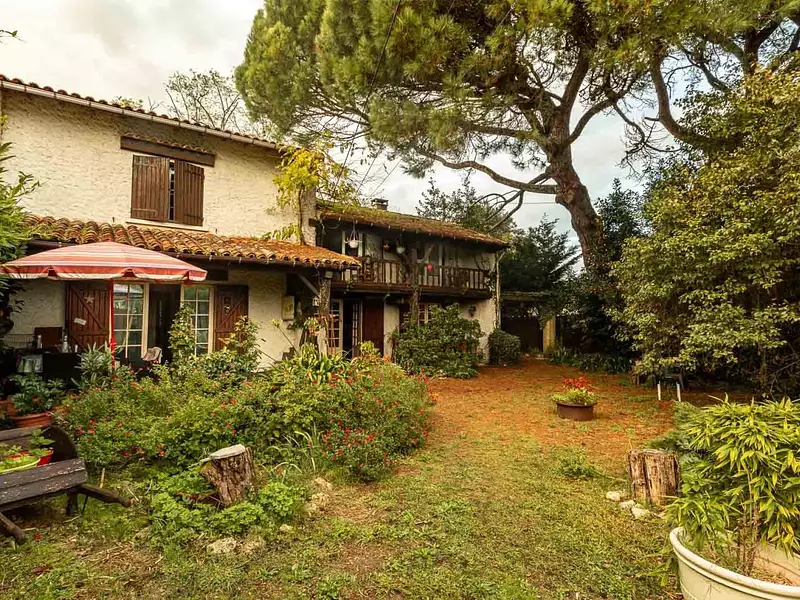 Maison, 180 m²
